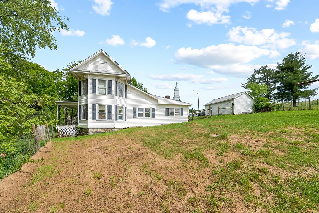 Wytheville, Virginia 24382, United States, 3 Bedrooms Bedrooms, ,1 BathroomBathrooms,Residential,Active,132823