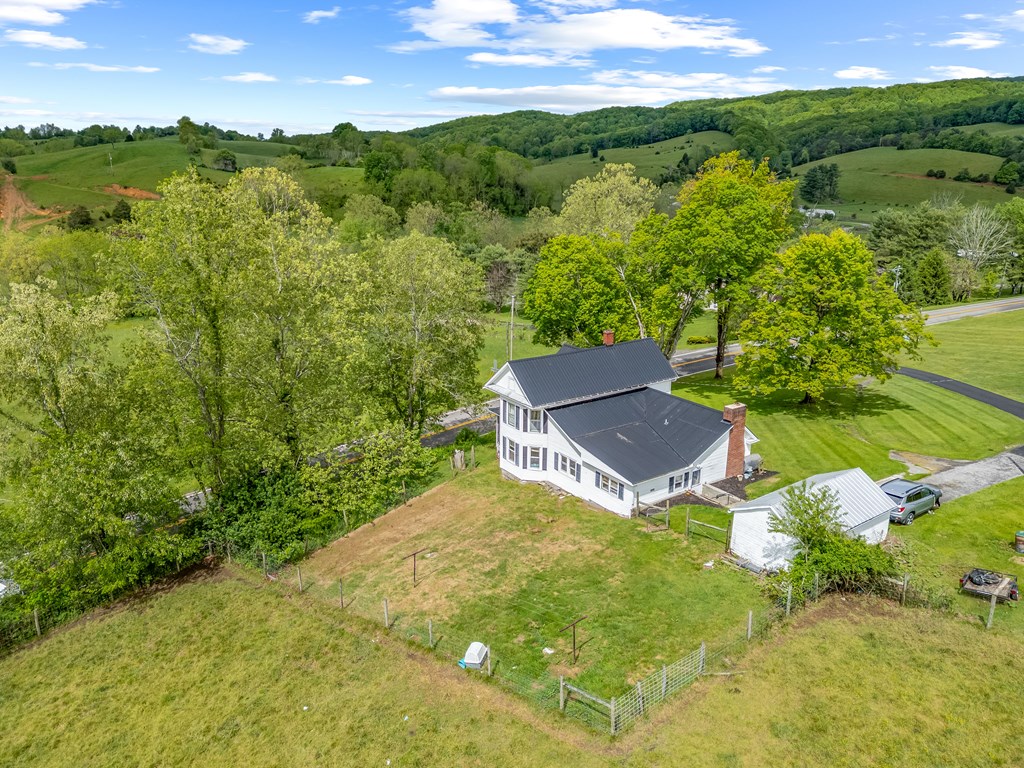 Wytheville, Virginia 24382, United States, 3 Bedrooms Bedrooms, ,1 BathroomBathrooms,Residential,Active,132823