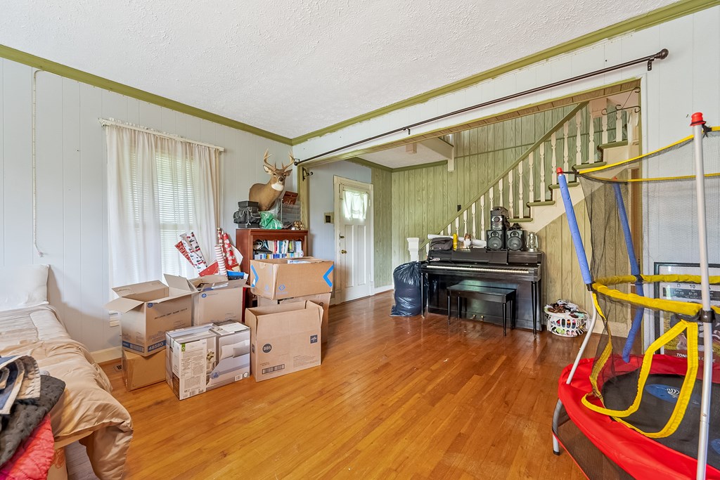 Wytheville, Virginia 24382, United States, 3 Bedrooms Bedrooms, ,1 BathroomBathrooms,Residential,Active,132823