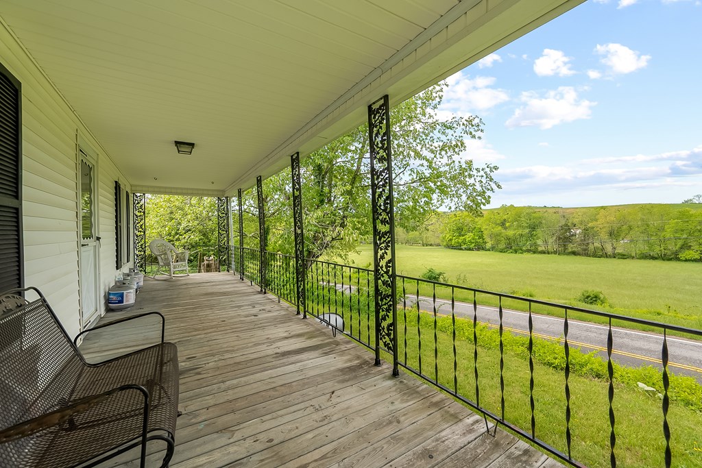 Wytheville, Virginia 24382, United States, 3 Bedrooms Bedrooms, ,1 BathroomBathrooms,Residential,Active,132823