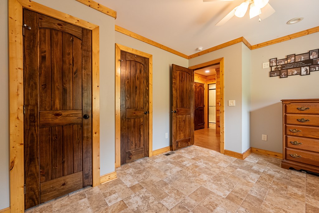 Dugspur, Virginia 24325, United States, 2 Bedrooms Bedrooms, ,3 BathroomsBathrooms,Residential,Active,212803