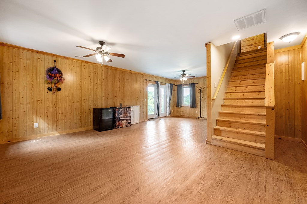 Dugspur, Virginia 24325, United States, 2 Bedrooms Bedrooms, ,3 BathroomsBathrooms,Residential,Active,212803