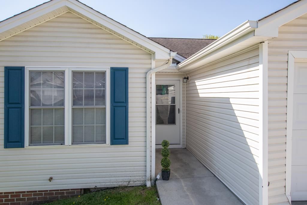 Photo of 20872 Deer Run Drive, Abingdon, VA 24211 (MLS # 109733)