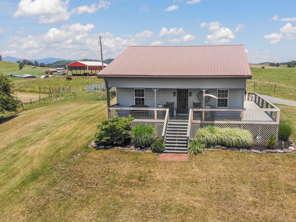 Photo of 27069 Northridge Road, Meadowview, VA 24361 (MLS # 110636)