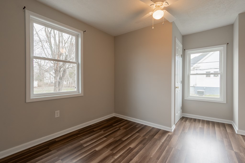 Pulaski, Virginia 24301, United States, 3 Bedrooms Bedrooms, ,2 BathroomsBathrooms,Residential,Contingent,94748