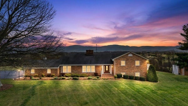 12084 TANGLEWOOD DR, GLADE SPRING, VA 24340 - Image 12b1b8fb2b6afa2f4ec57cb7079e4cd7/2839891914