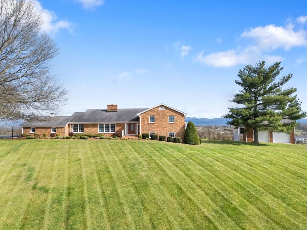 Photo of 12084 Tanglewood Drive, Glade Spring, VA 24340 (MLS # 109513)
