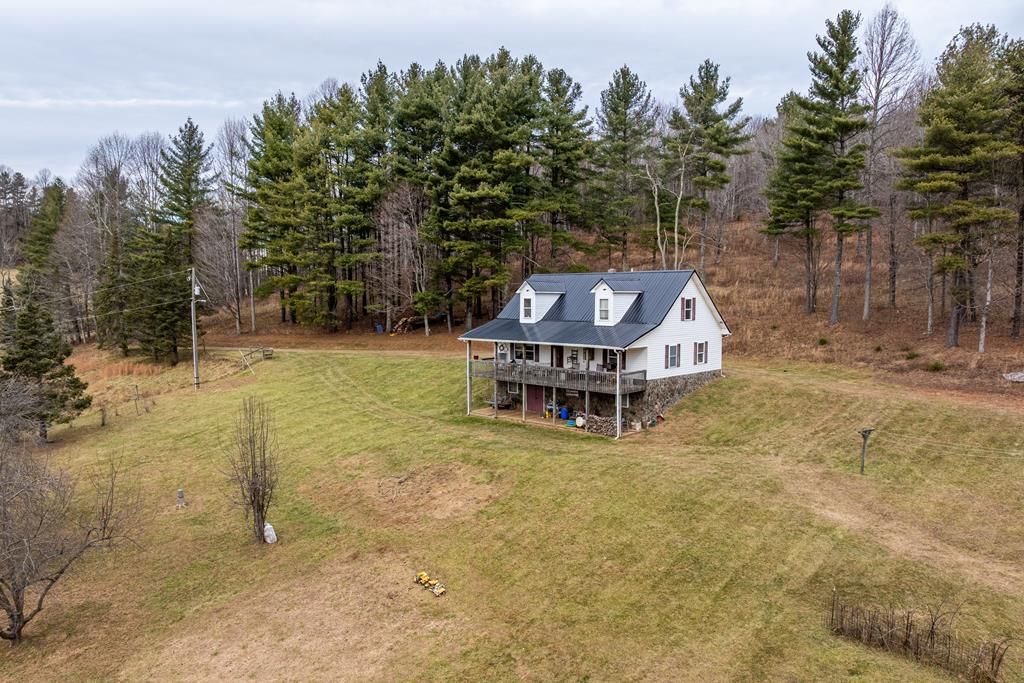 Photo of 543 Cox Store Road, Floyd, VA 24091 (MLS # 104410)