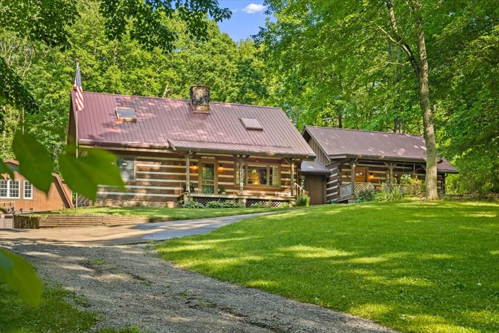 Photo of 415 Montclair Circle Road, North Tazewell, VA 24630 (MLS # 110394)