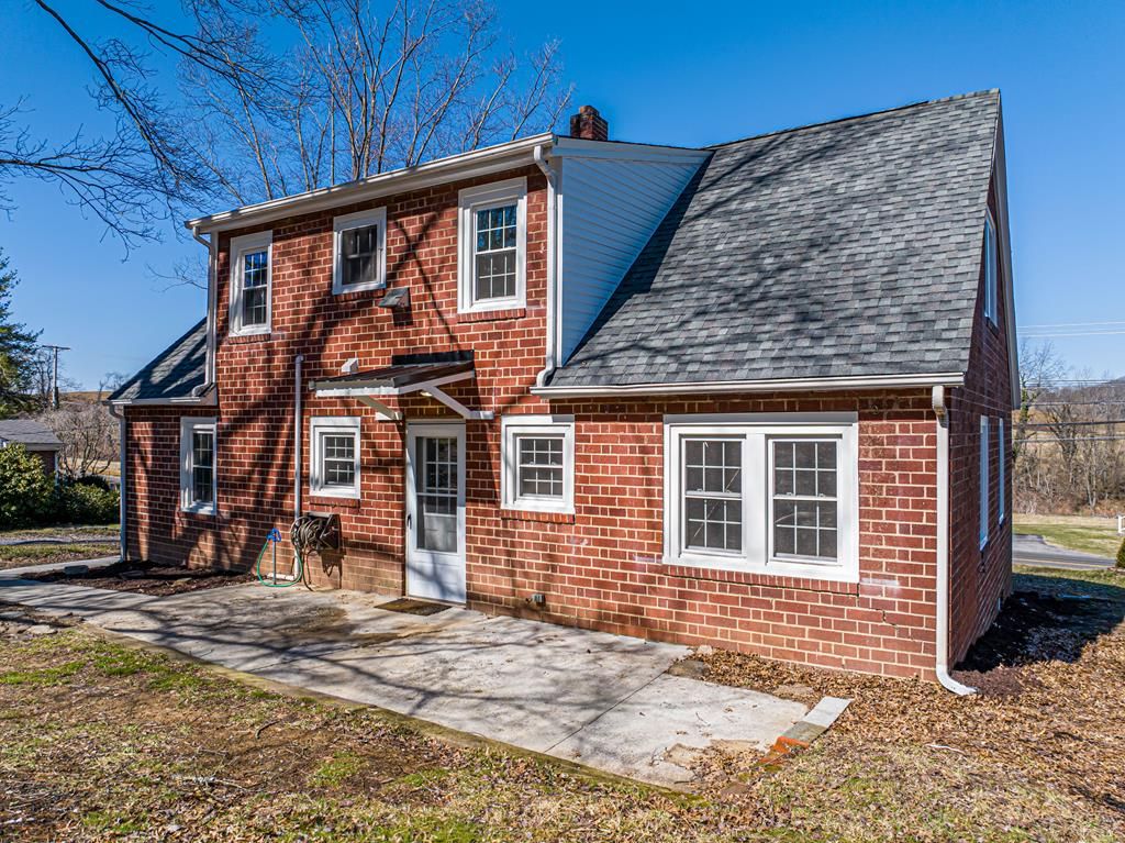 Photo of 30172 Hillman Highway, Meadowview, VA 24361 (MLS # 105987)