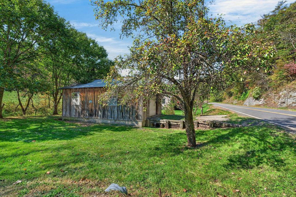Photo of 8519 Poplar Camp Rd, Austinville, VA 24312 (MLS # 112309)