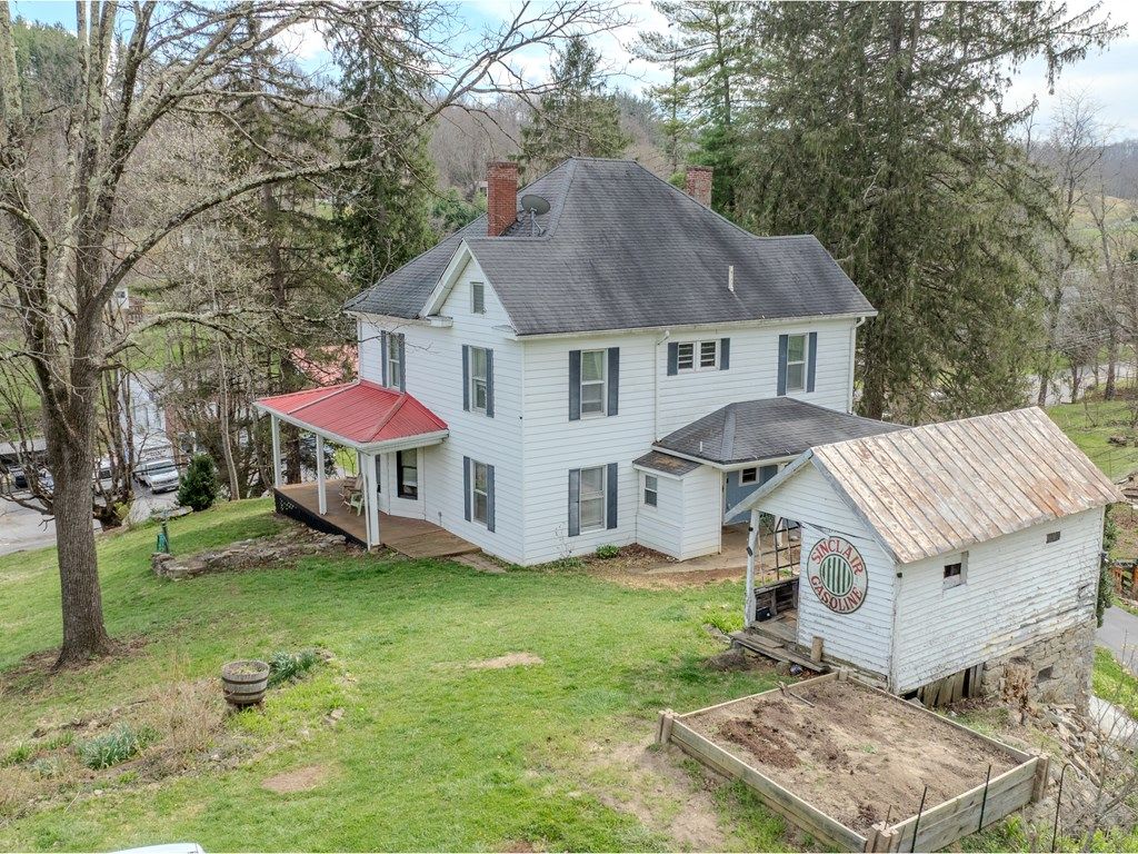 Photo of 1932 Virginia Avenue, Bluefield, VA 24605 (MLS # 109461)