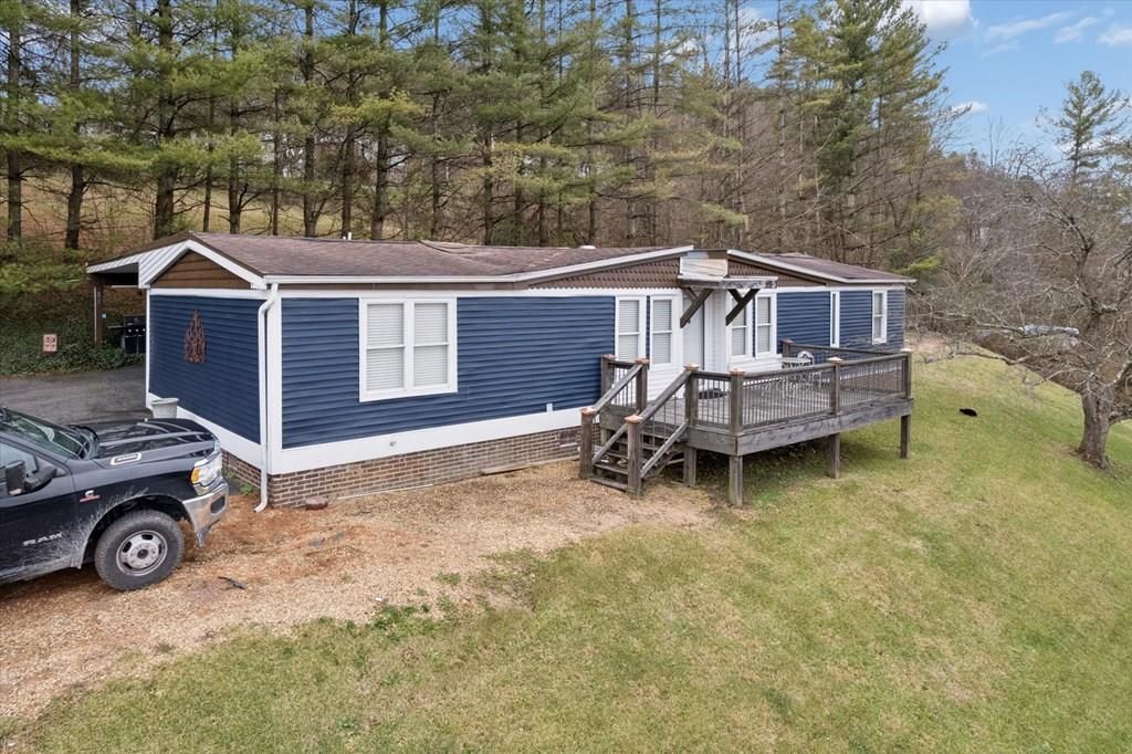 Photo of 81 Redwood Dr, Honaker, VA 24260 (MLS # 104334)