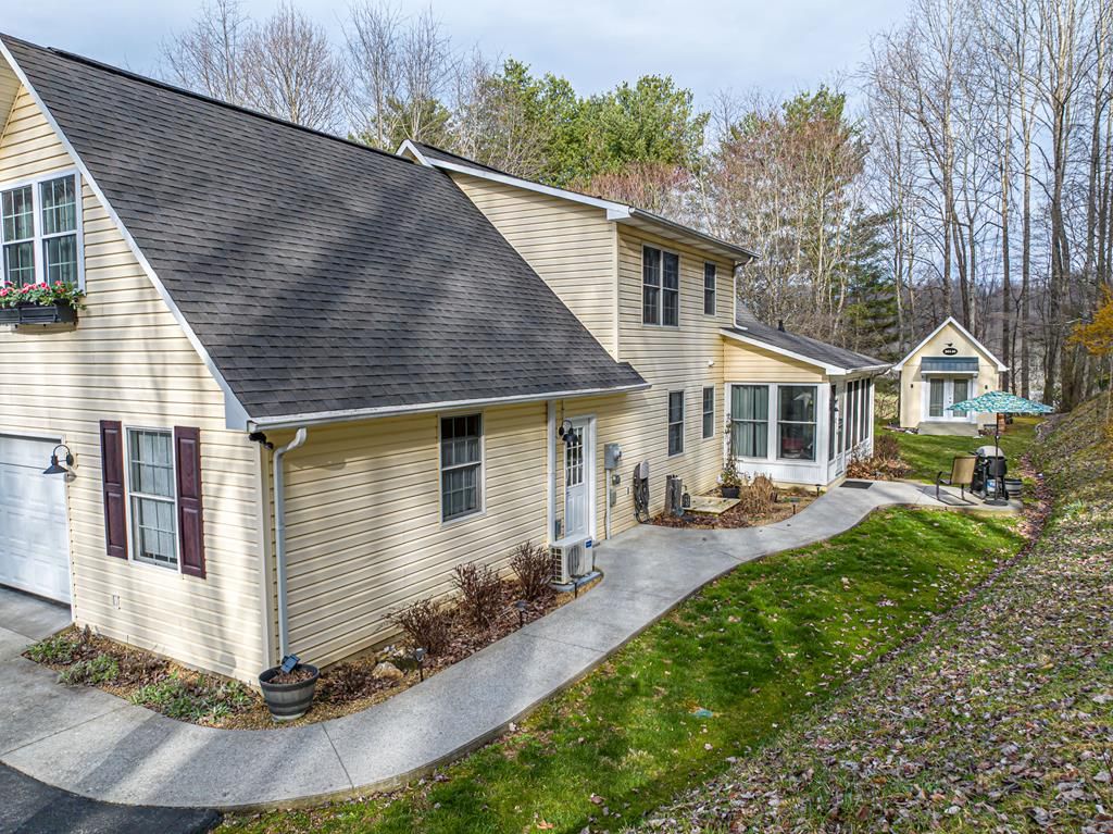 Photo of 30146 Tobias Drive, Meadowview, VA 24361 (MLS # 109251)