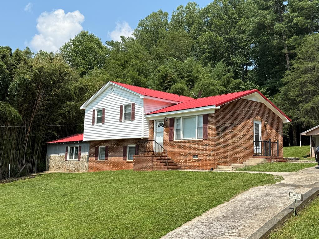 Photo of 549 Ararat Hwy, Ararat, VA 24053 (MLS # 112126)