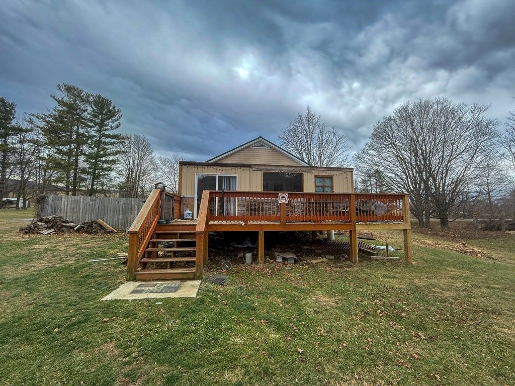 Photo of 179 Flat Ridge Rd, Sugar Grove, VA 24375 (MLS # 104417)