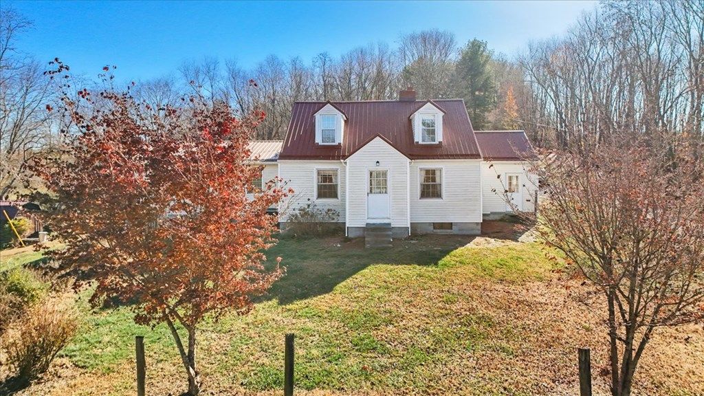 Photo of 290 Crickett Lane, Pearisburg, VA 24134 (MLS # 104133)