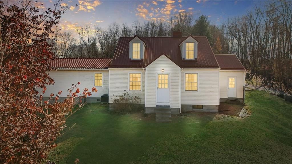 Photo of 290 Crickett Lane, Pearisburg, VA 24134 (MLS # 104133)