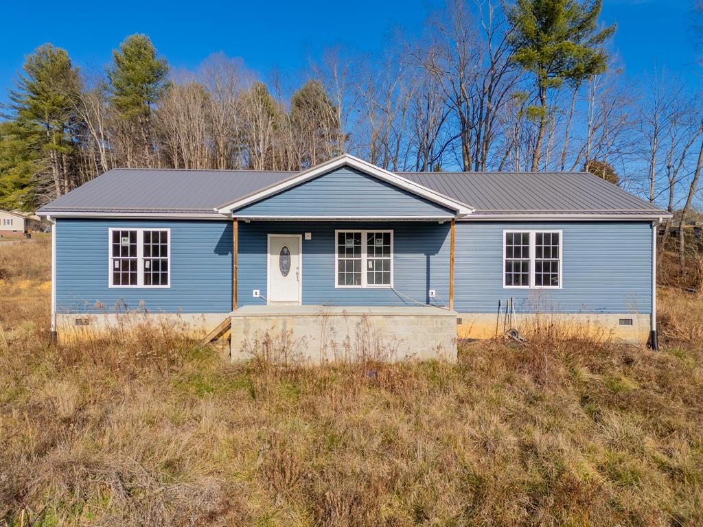 Photo of 6 High Chaparral Ln, Bland, VA 24315 (MLS # 104280)