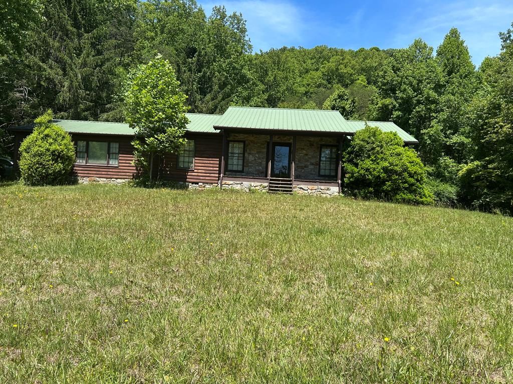 Photo of 1436 Chestnut Grove Road, Lambsburg, VA 24351 (MLS # 110167)