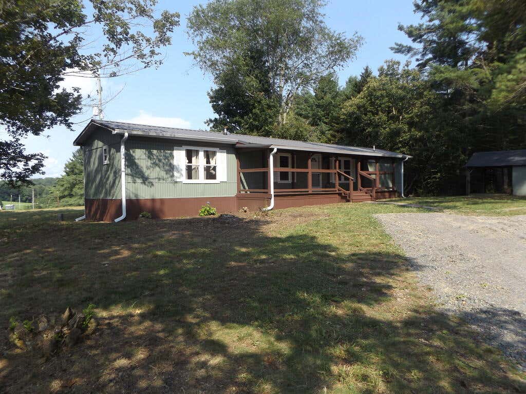Photo of 1279 Willow Shade Rd, Hillsville, VA 24343 (MLS # 111422)