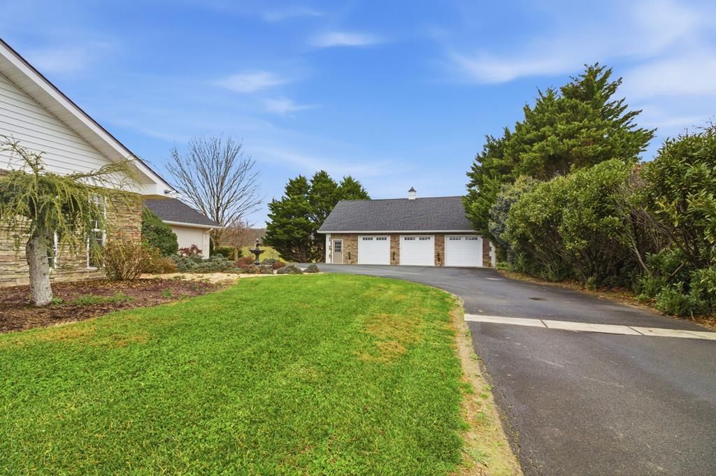 Photo of 22120 Flame Leaf Drive, Bristol, VA 24202 (MLS # 104300)