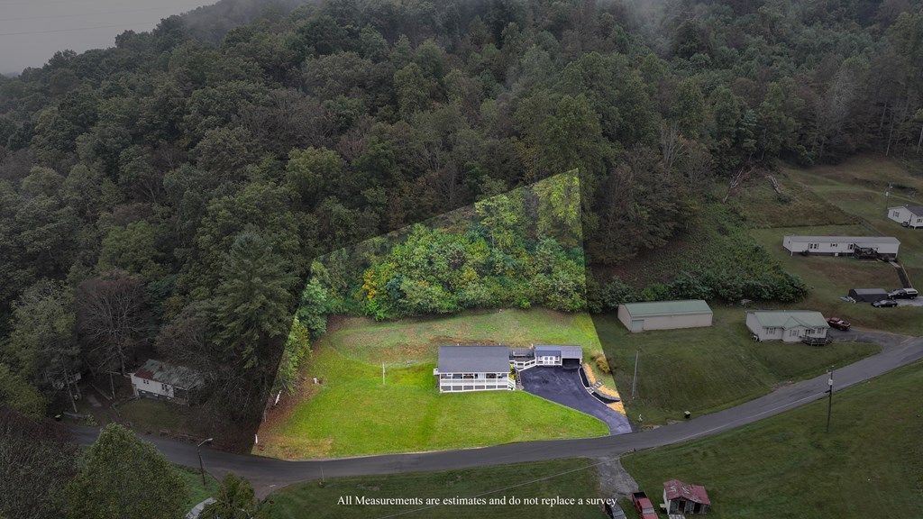 Photo of 503 Ridgeview Rd, Saltville, VA 24370 (MLS # 103530)