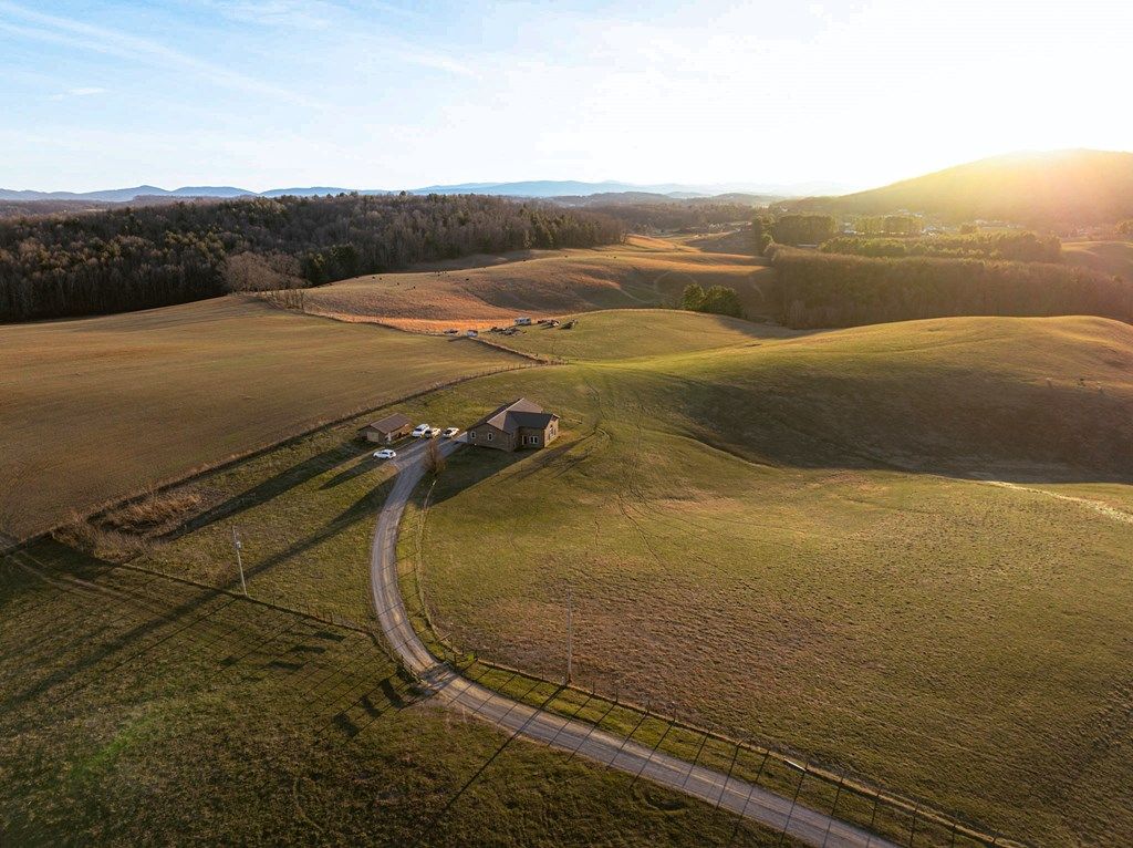 Photo of 501 Meadowbrook Lane, Max Meadows, VA 24360 (MLS # 104700)