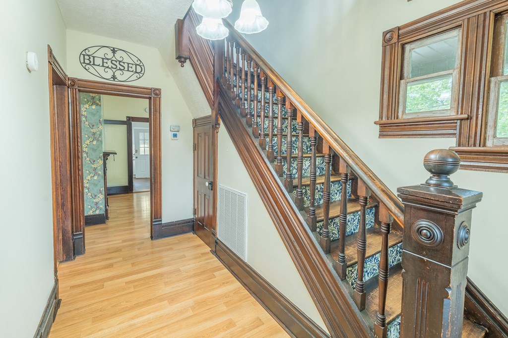 218 Richmond Ave