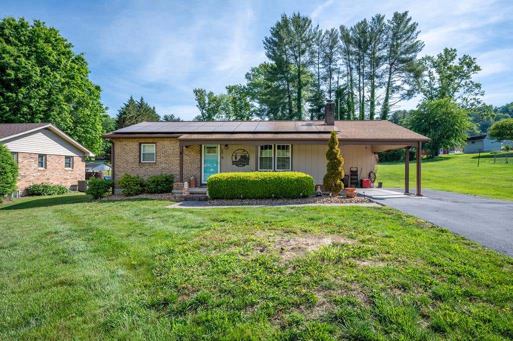 Photo of 183 Harris Ln, Marion, VA 24354 (MLS # 110480)