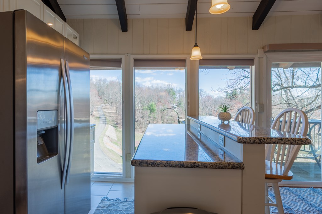 42 Doe Valley Dr