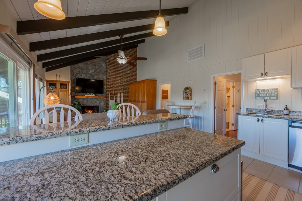 42 Doe Valley Dr