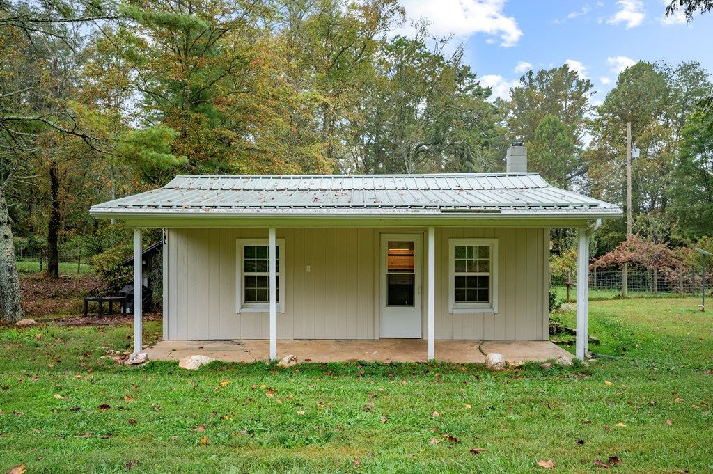 Photo of 487 Dry Twig Rd, Laurel Fork, VA 24352 (MLS # 103603)