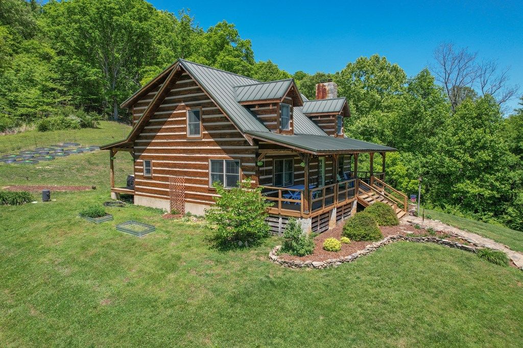 Photo of 15655 Barnrock Road, Mendota, VA 24270 (MLS # 110123)
