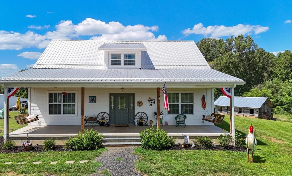 Photo of 3865 Ayers Orchard Rd, Stuart, VA 24171 (MLS # 104000)