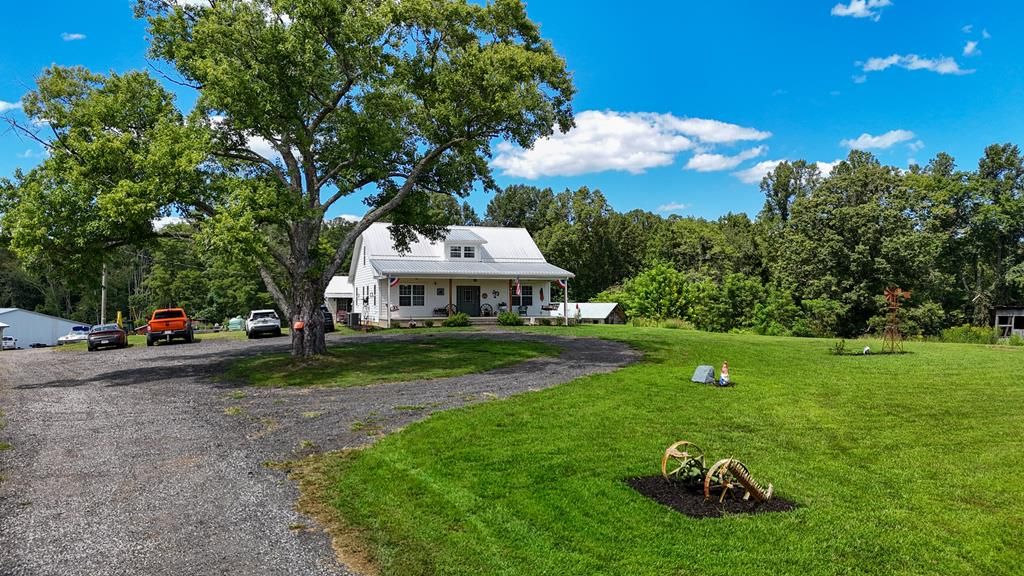 Photo of 3865 Ayers Orchard Rd, Stuart, VA 24171 (MLS # 104000)