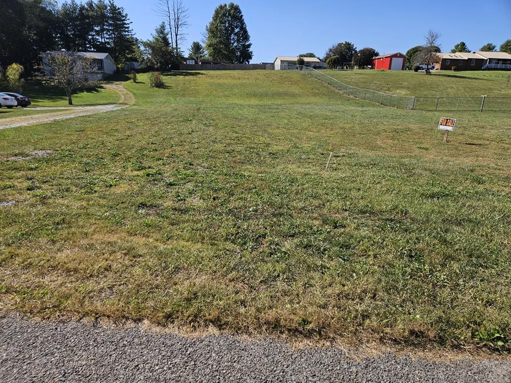 Photo of TBD Valleyview Ave #19, 26B, Rural Retreat, VA 24368 (MLS # 103680)