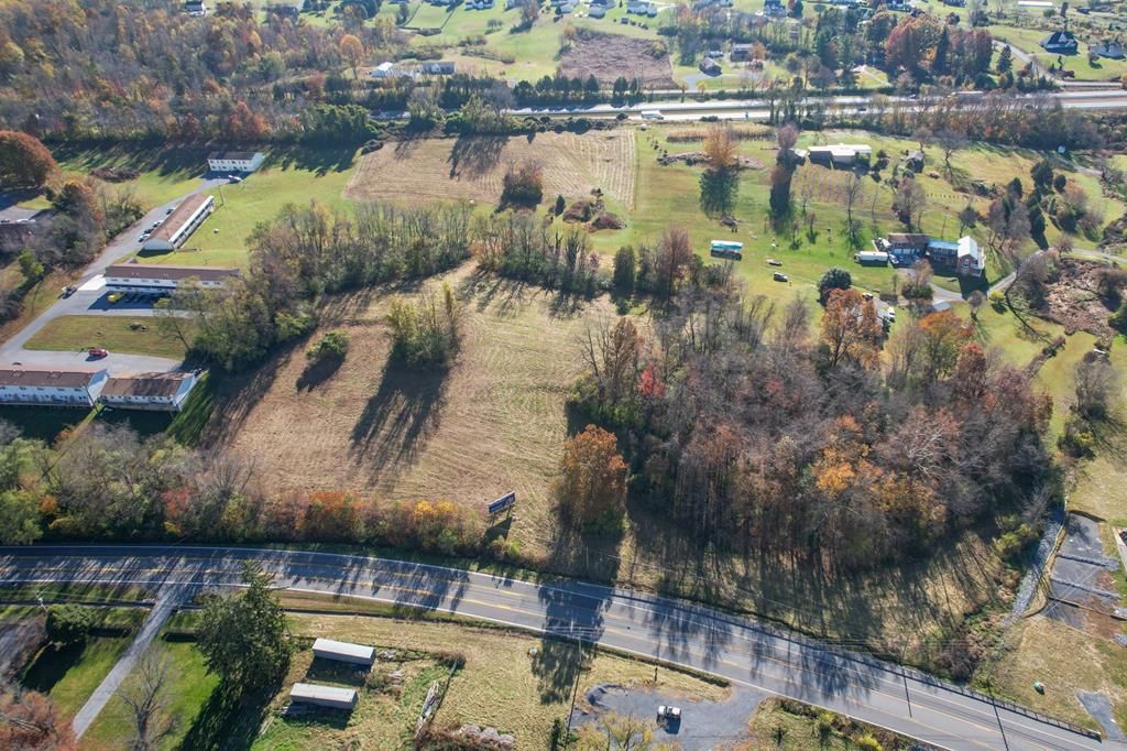 Photo of TBD Lee Highway #7,8,9, Bristol, VA 24202 (MLS # 104086)