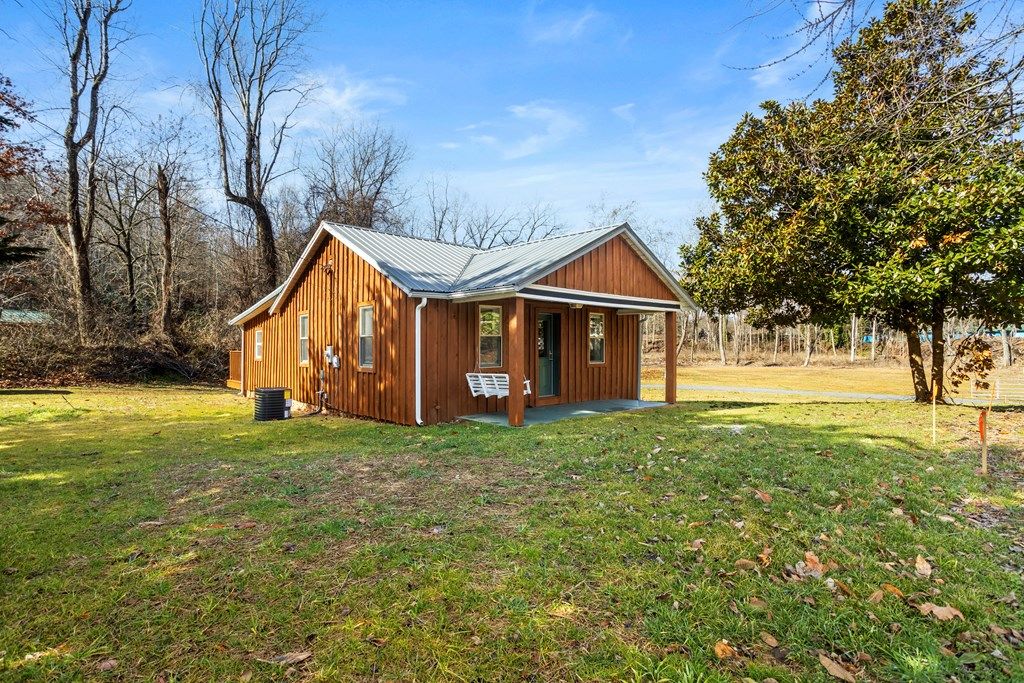 Photo of 338 Whistlestop Road, Damascus, VA 24236 (MLS # 105879)