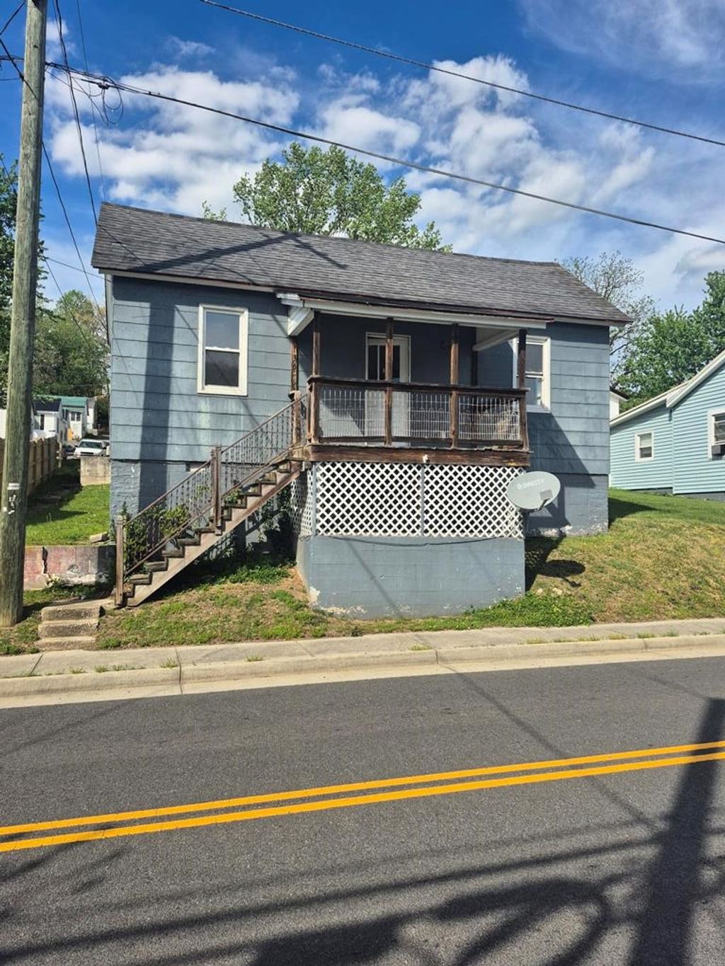 Photo of 139 W Main St, Fries, VA 24330 (MLS # 109671)