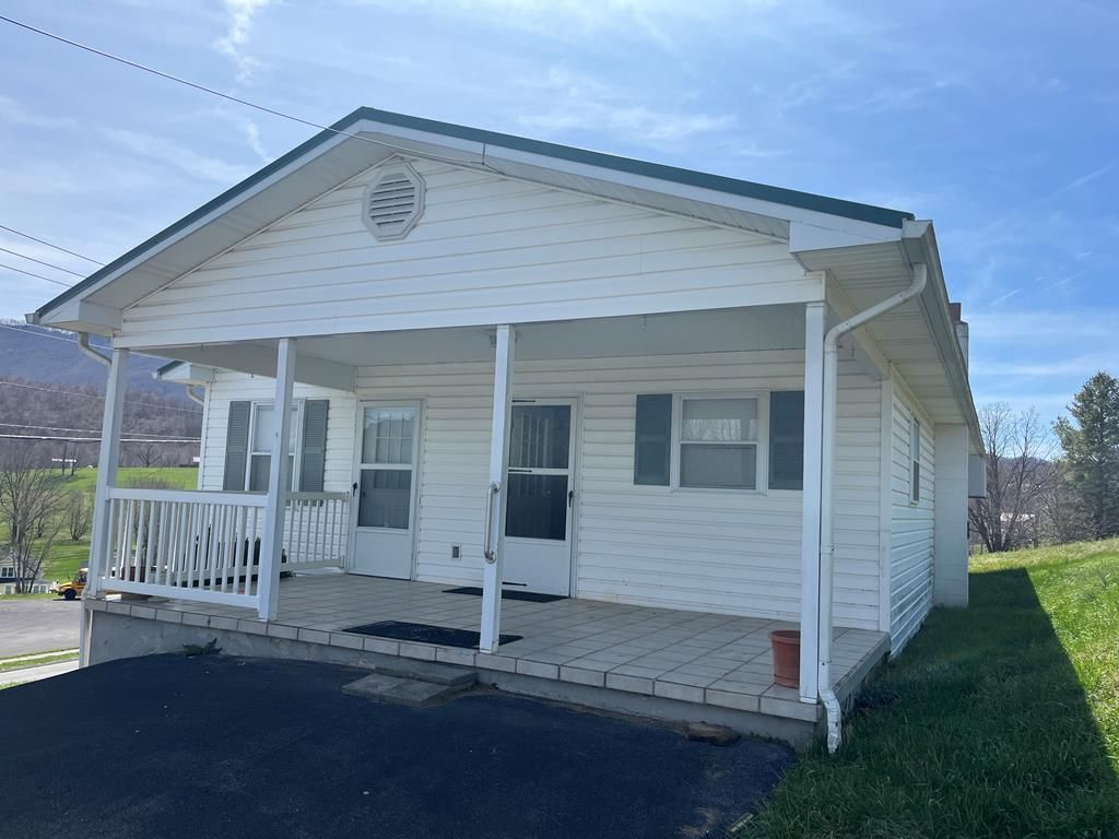 Photo of 1799 Fincastle Tpke, Tazewell, VA 24651 (MLS # 109417)