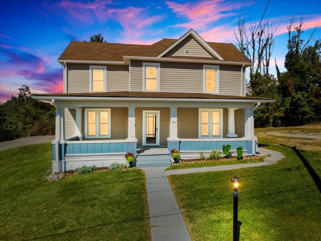 Photo of 507 Henry Avenue, Pulaski, VA 24301 (MLS # 103477)