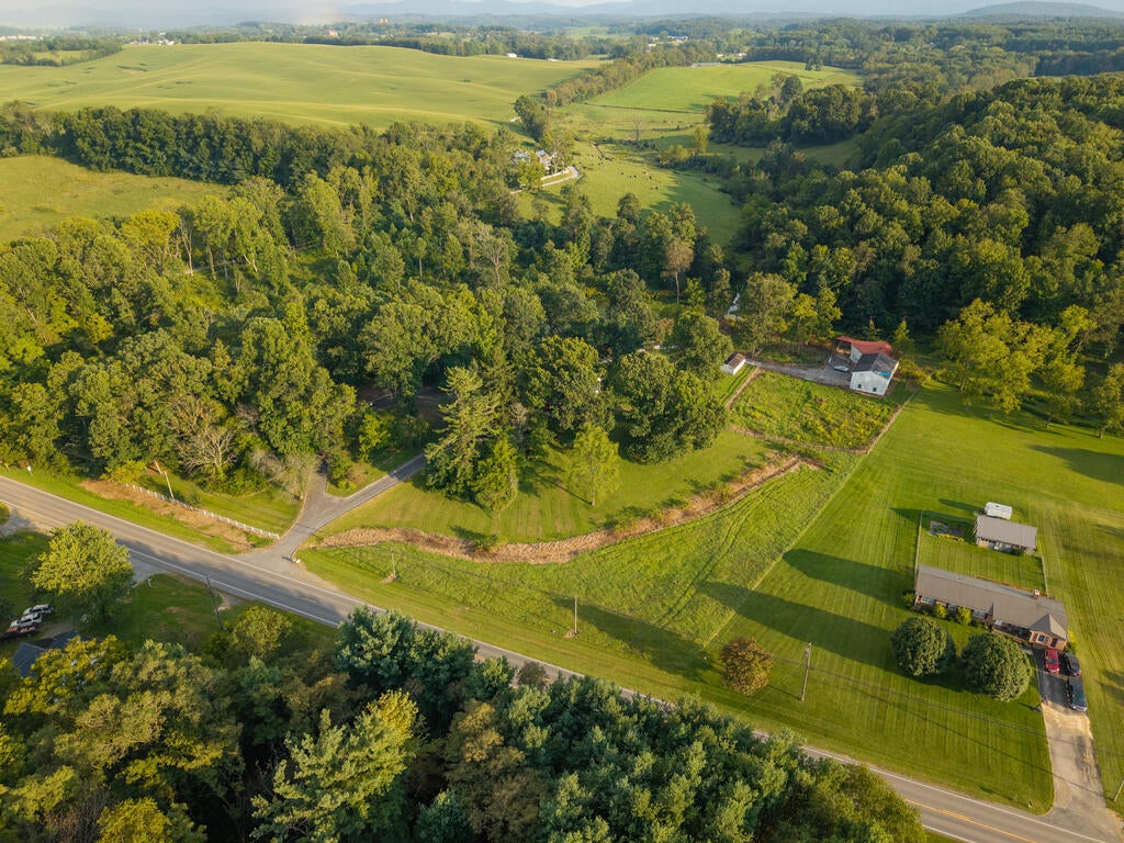 Photo of 7689 W Lee Highway, Rural Retreat, VA 24368 (MLS # 111728)