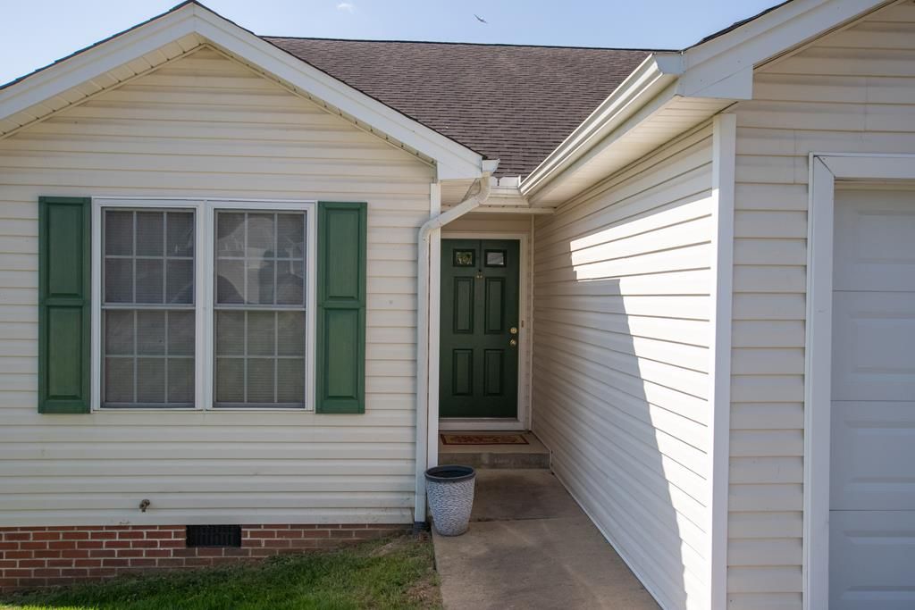 Photo of 20892 Deer Run Drive, Abingdon, VA 24211 (MLS # 109735)