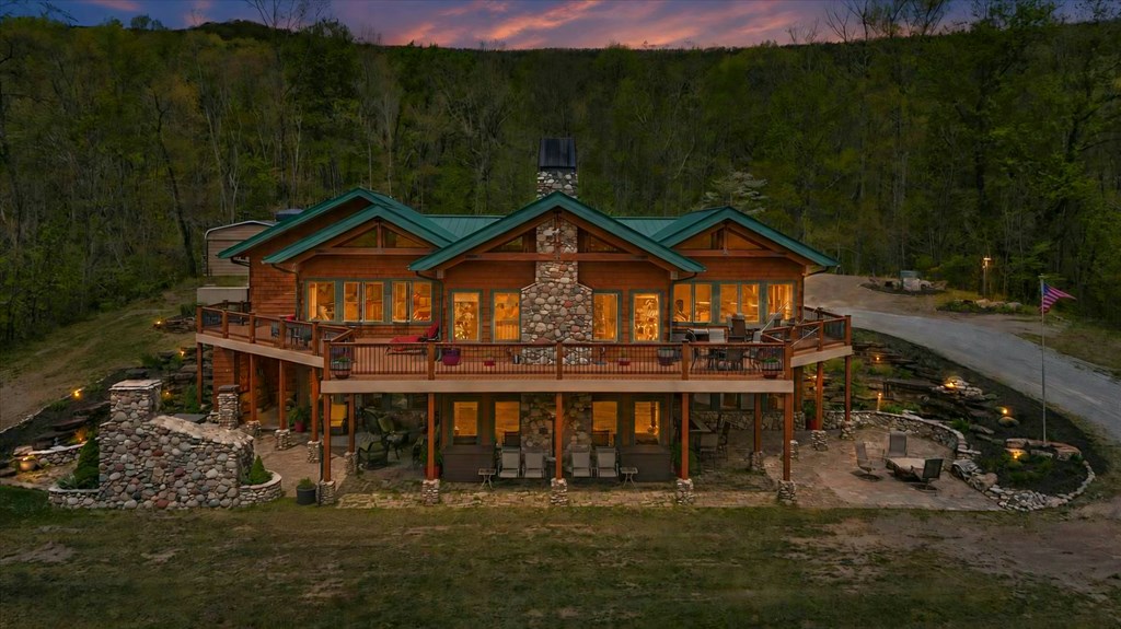 275 Coopers Corner