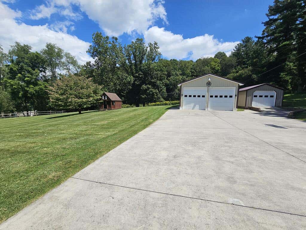 Photo of 627 Marion Avenue, Tazewell, VA 24651 (MLS # 111628)