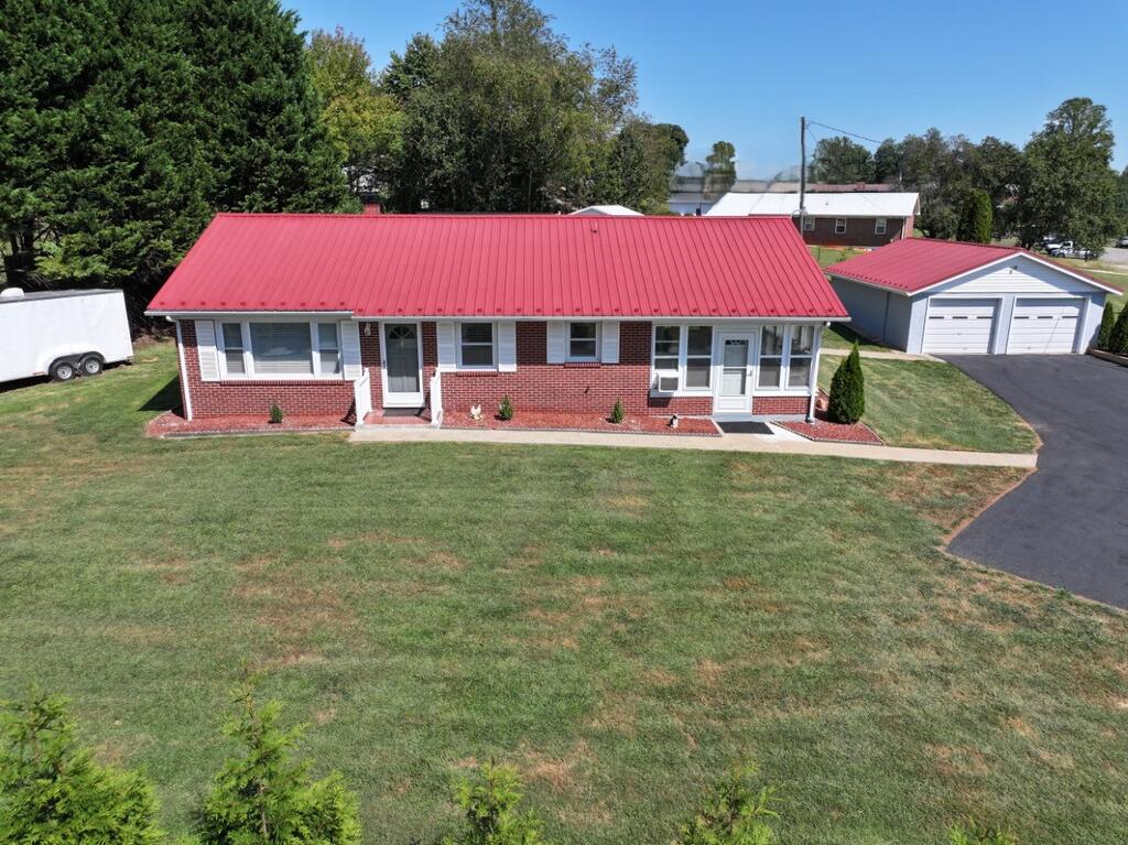 Photo of 62 Connect Rd, Stuart, VA 24171 (MLS # 112008)