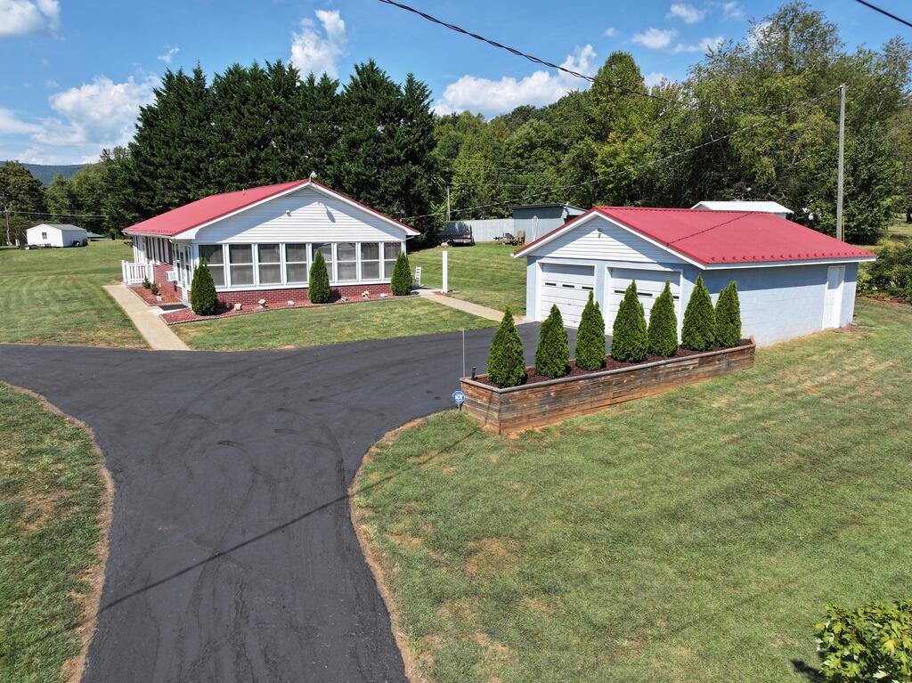 Photo of 62 Connect Rd, Stuart, VA 24171 (MLS # 112008)