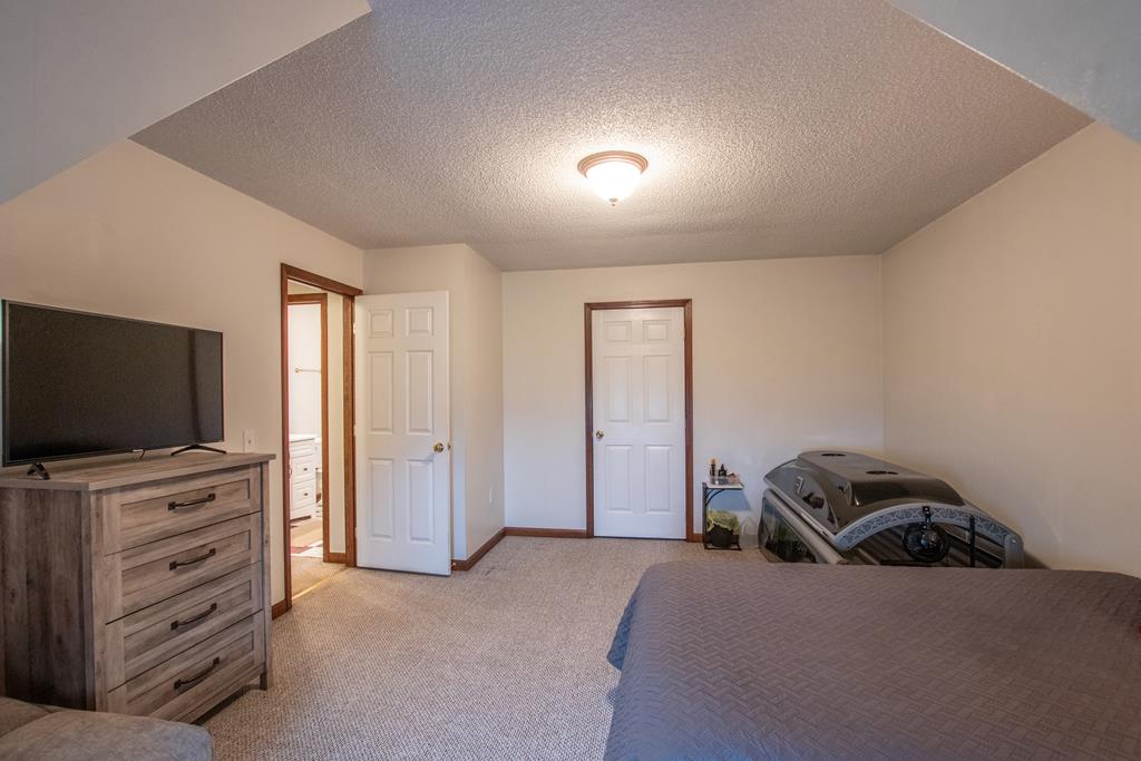 Glade Spring, Virginia 24340, United States, 3 Bedrooms Bedrooms, ,2 BathroomsBathrooms,Residential,Active,31963