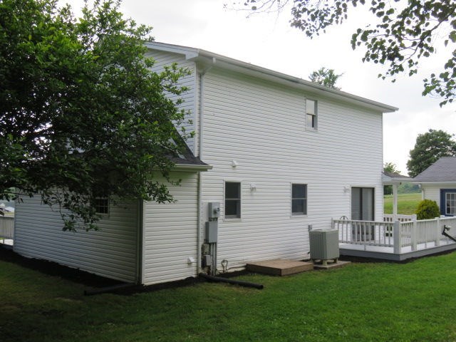 Glade Spring, Virginia 24340, United States, 3 Bedrooms Bedrooms, ,2 BathroomsBathrooms,Residential,Active,31963